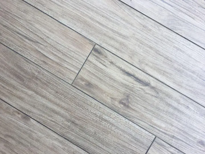 Instalación de piso terminada